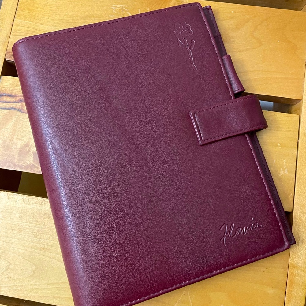 Flavia | Burgundy Oranginzer